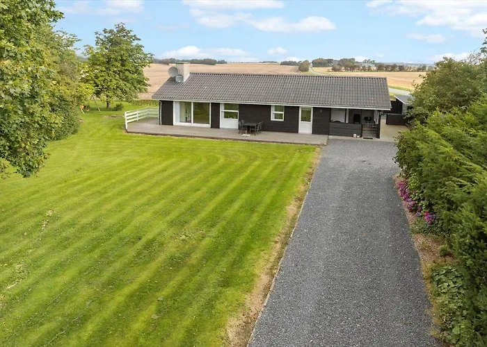 Lf21502-spottrup-skovfyrvej-2 * Spottrup